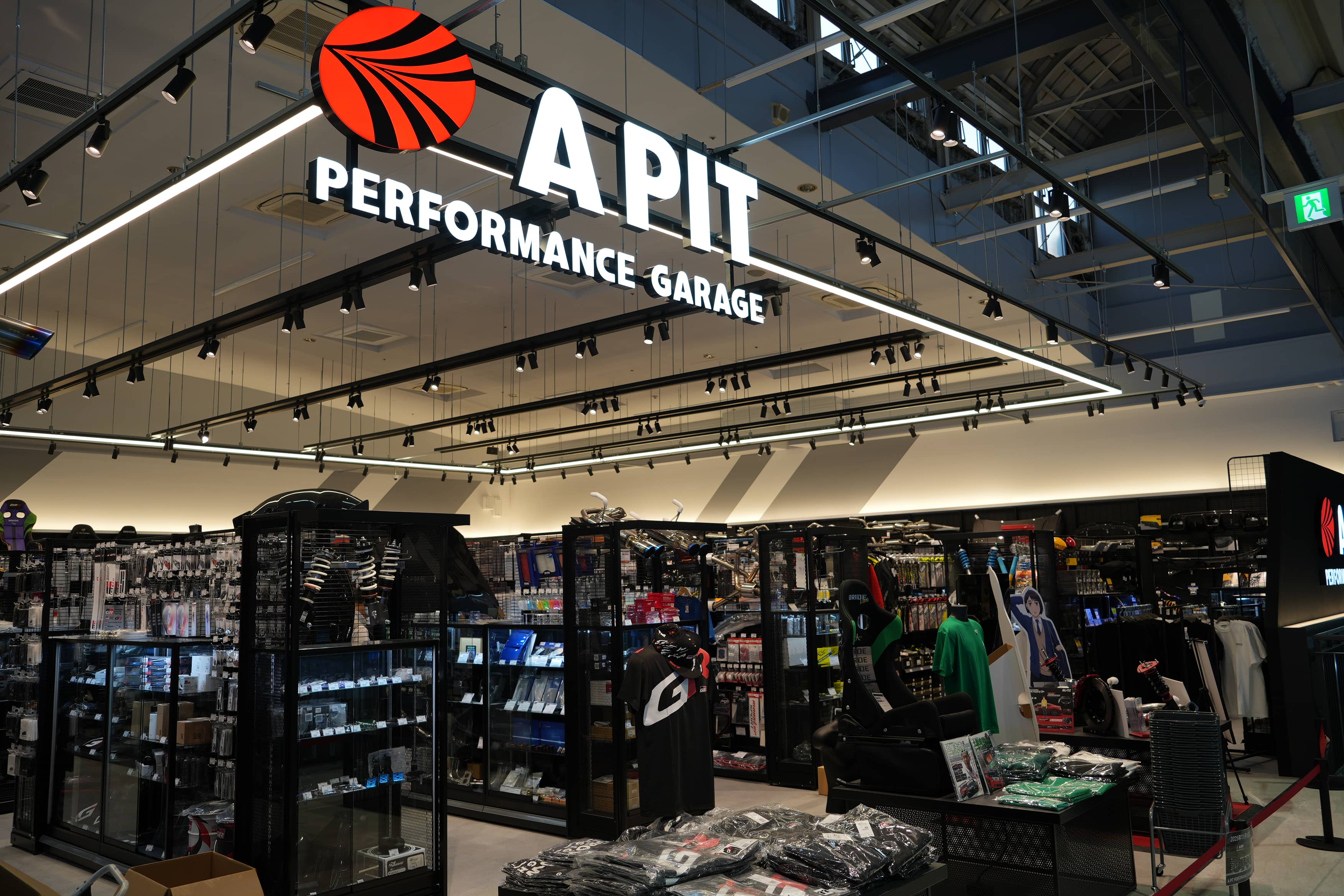 豊富な在庫とプロによるカスタム提案